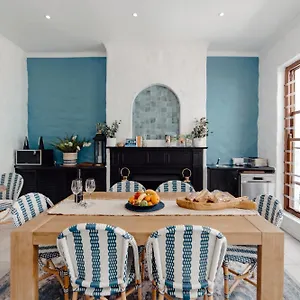 Mediterranean Style In De Waterkant Gasthof