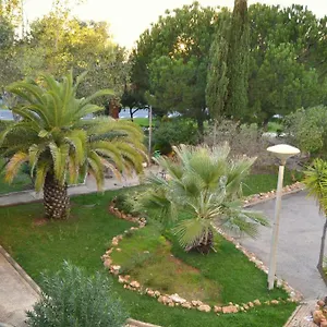 Apart-hotel Parque Amendoeiras **