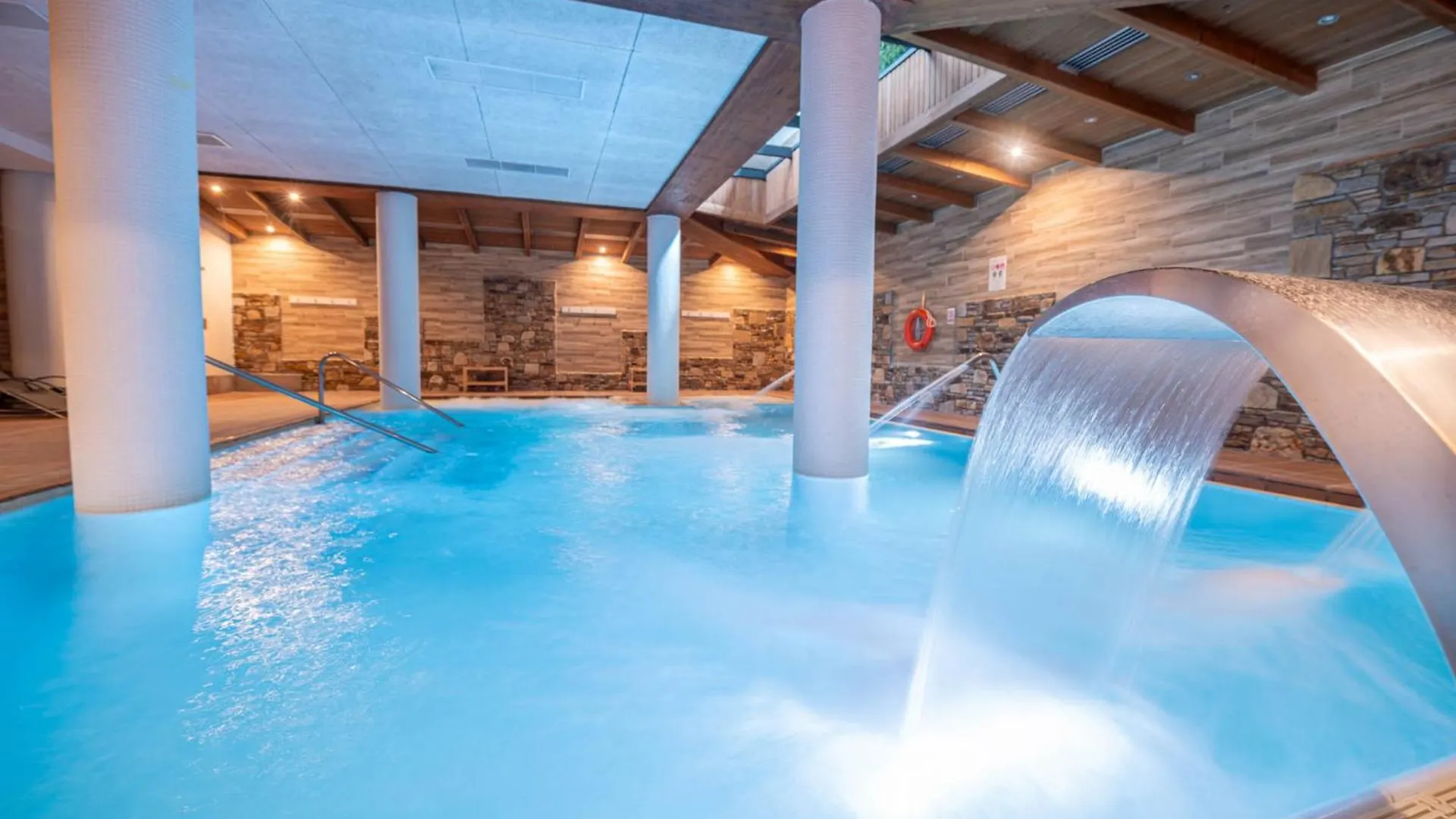 Hotel Roc Meler Canillo 4*,  Andorra